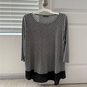Adrianna Papell Black and White Geometric Tunic